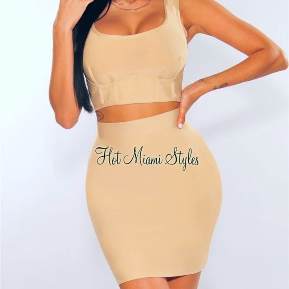 NWT NUDE BANDAGE form fitting  SKIRT sz small